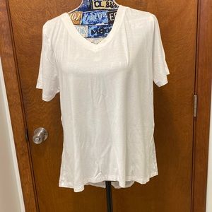 Derin t shirt size large